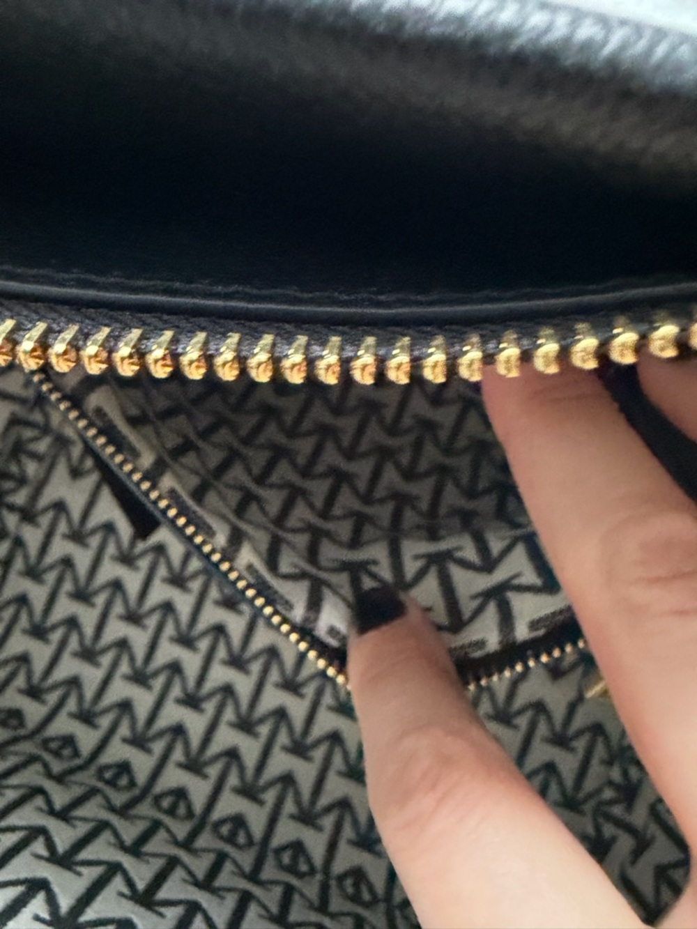 Moncrief London “Emily” Black Leather Bag – READ DESCRIPTION - Picture 7 of 14